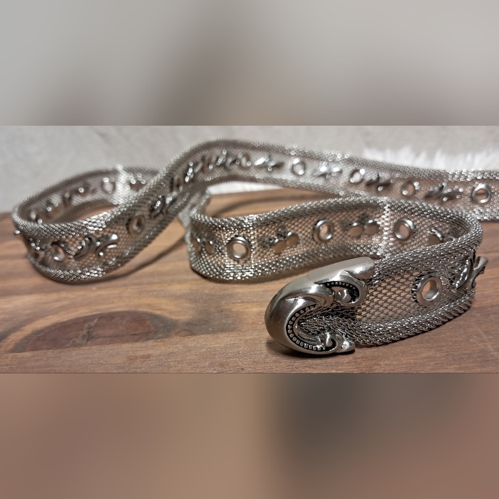 Metal Mesh Vintage Belt With Silver Toned French Buckle 40" - Picture 3 of 4
